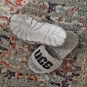 UGG cozetta curly graphic slippers